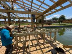 Boathouse on Lake Livingston with a bar and entertainment system